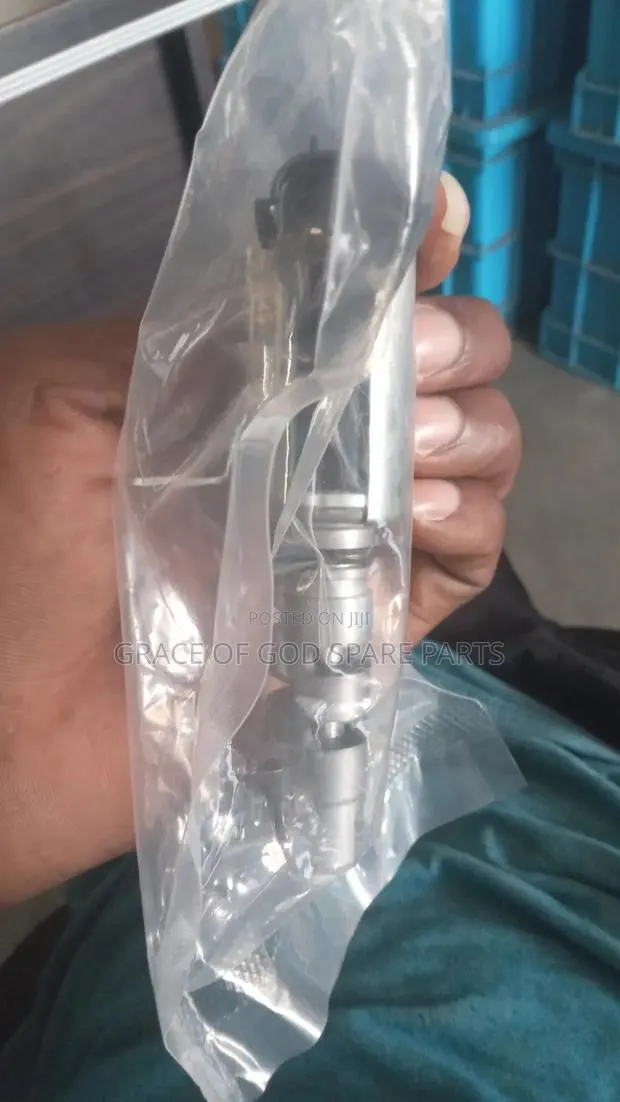 Toyota Rav4 2005-2008 VVT Solenoids Original · Photo 1
