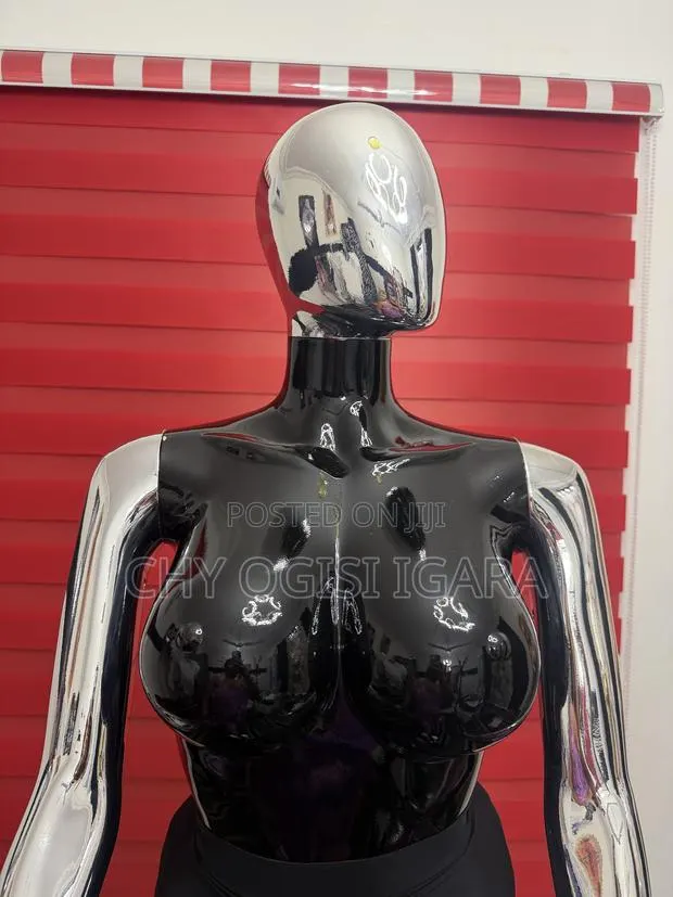 Female Mannequin for Sale · Photo 1