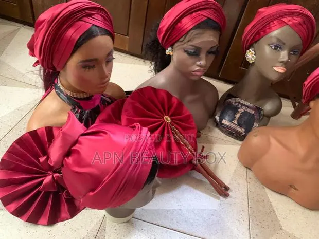 Bride's Maid Fan and Turban Combo · Photo 1