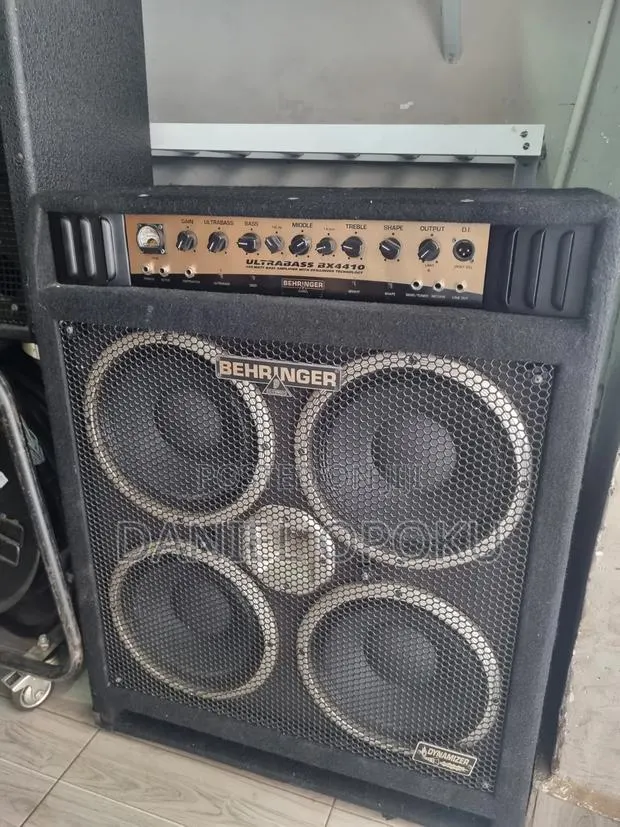 Behring Bass Combo · Photo 1