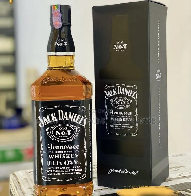 Jack Daniel's Old No. 7 Whiskey 1l · Photo 1