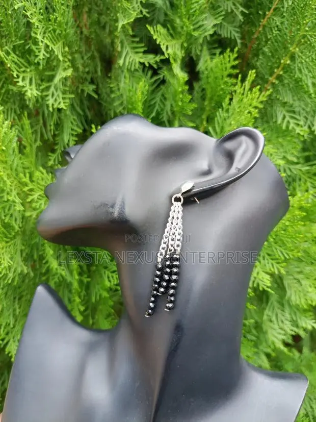 Beaded Earrings · Photo 1