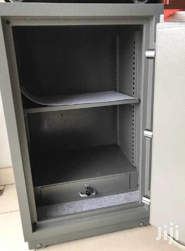 Quality Fireproof Money Safe · Photo 1