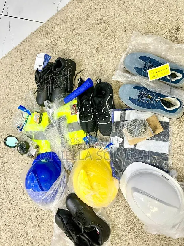Safety Ppes Helmet · Photo 1