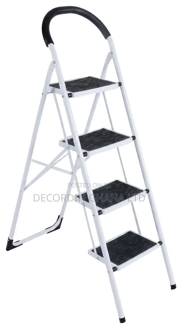4 Step Household Ladder · Photo 1