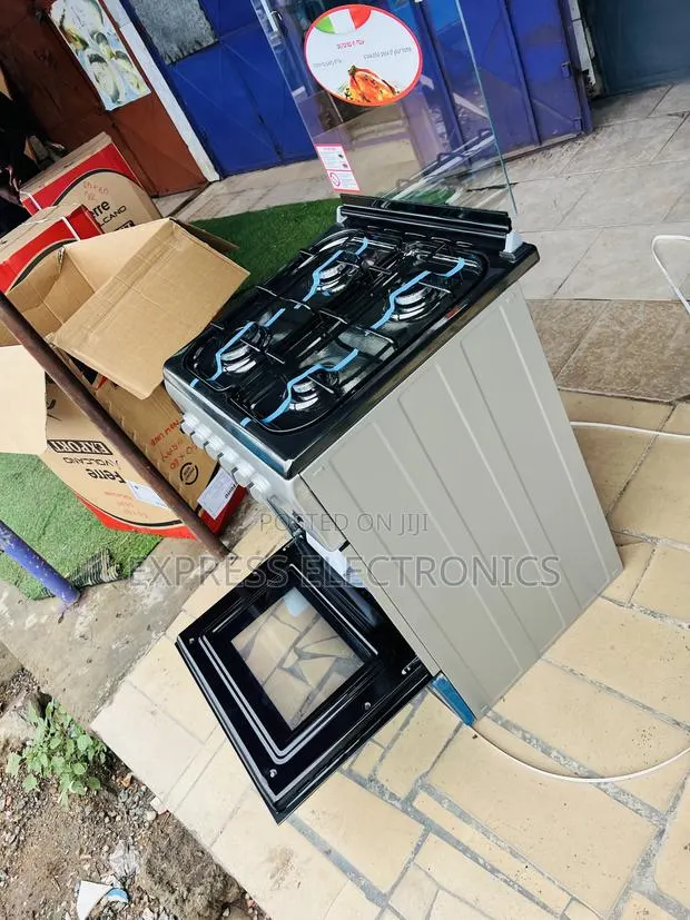 Best Buy for Less 50/50 Gas Cooker Oven 4burner Black · Photo 1