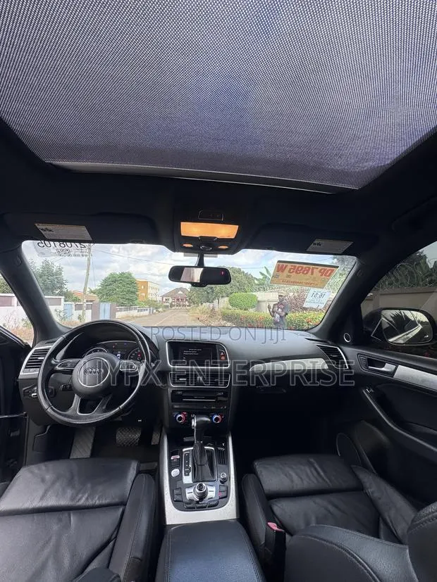 Audi Q5 2.0T Premium AWD quattro 2017 Gray · Photo 1