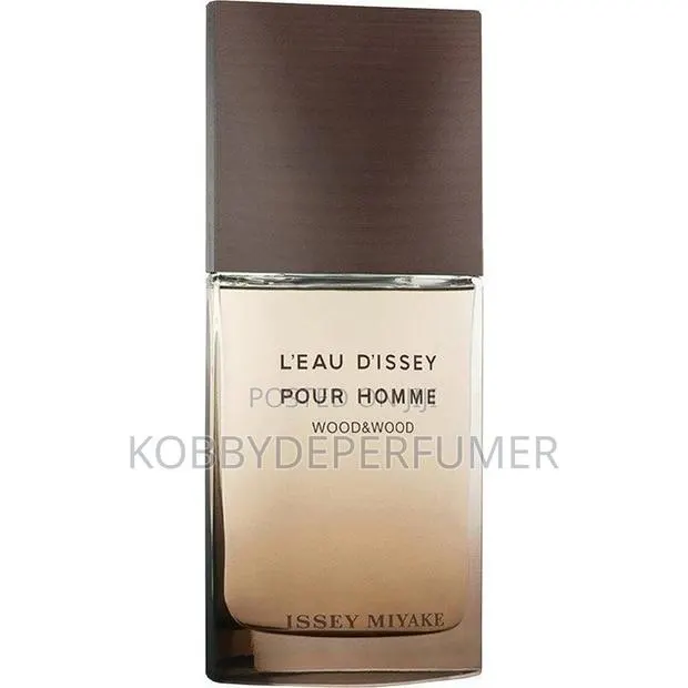 Issey Miyake Wood and Wood · Photo 1
