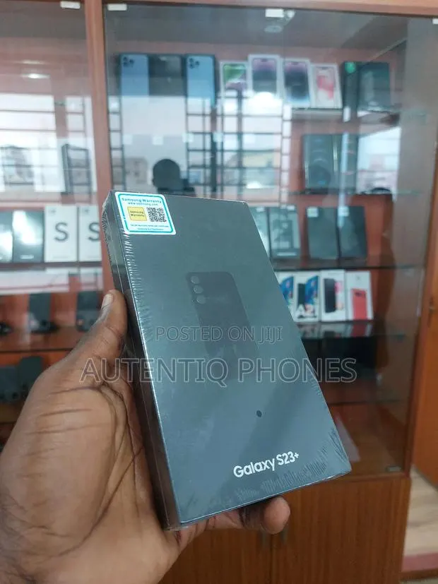 New Samsung Galaxy S23 Plus 256 GB Black · Photo 1
