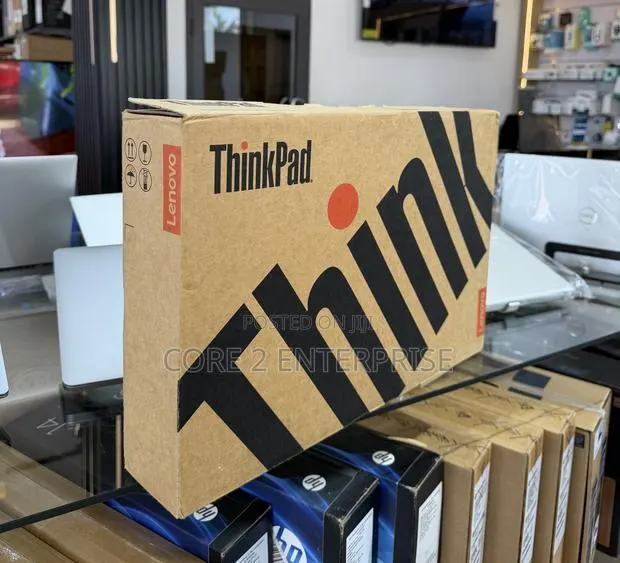 New Laptop Lenovo ThinkPad E14 Gen 5 8GB Intel Core i5 SSD 256GB · Photo 1