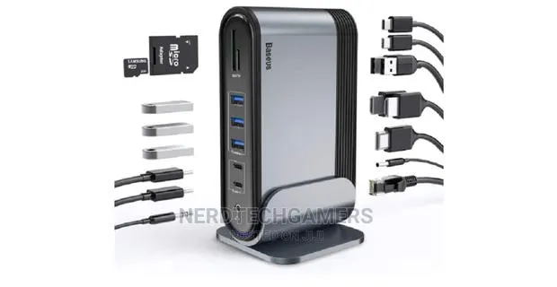 Baseus 17-in-1 USB C Docking Station to Cast on 3 Monitors · Photo 1