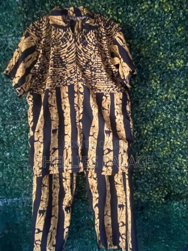 Ladies Trousers and Shirts Dress · Photo 1