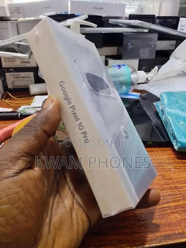 New Google Pixel 10 Pro 128 GB Black · Photo 1