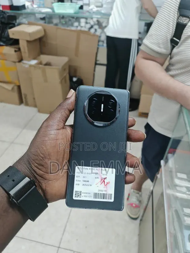 Huawei Mate X5 512 GB Black · Photo 1