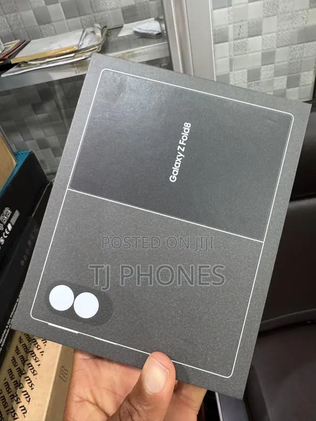 New Samsung Galaxy Z Fold8 512 GB Gray · Photo 1