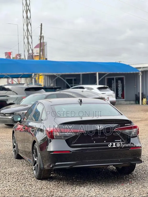Honda Civic LX CVT 2025 Black · Photo 1