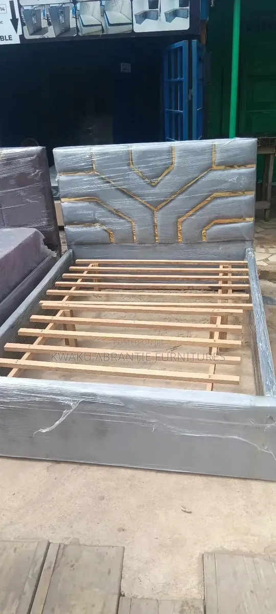 Sofa Double Bedframe. · Photo 1