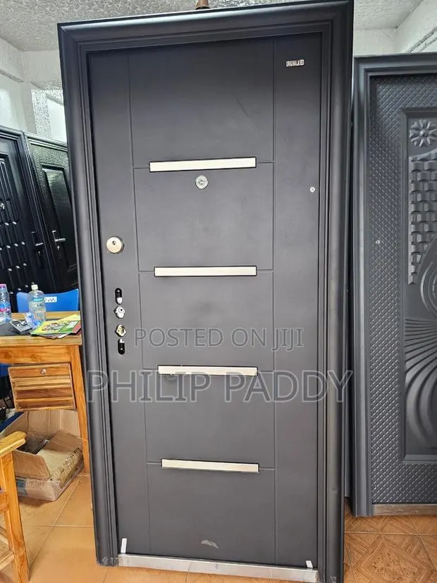 Double Lock Door · Photo 1