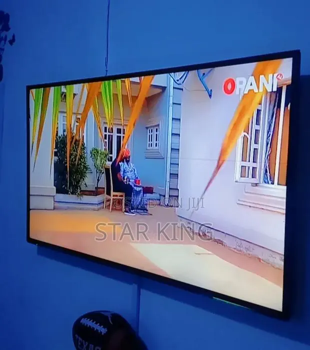 Panasonic 49 Inches TV · Photo 2
