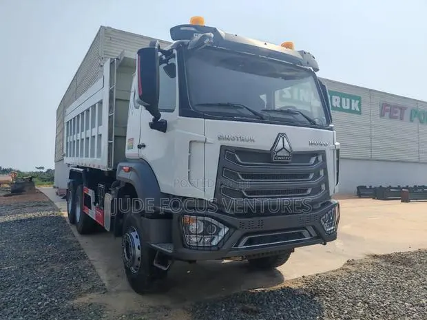 Sinotruk Howo Nx Tipper Trucks · Photo 1