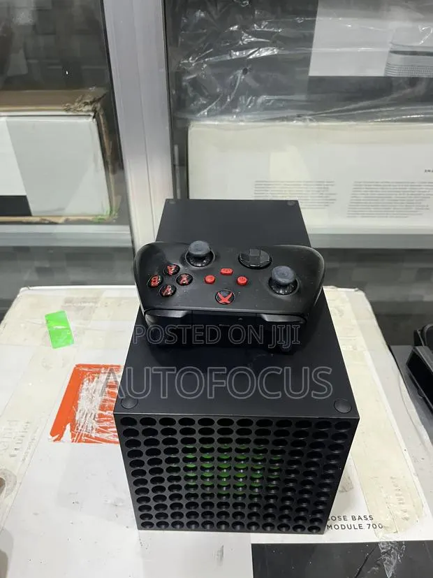Xbox X Series 1TB · Photo 1