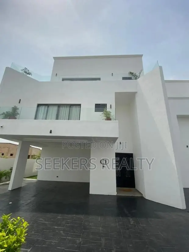 Furnished 4bdrm Townhouse / Terrace in Seekers Realty, East Legon · Photo 1