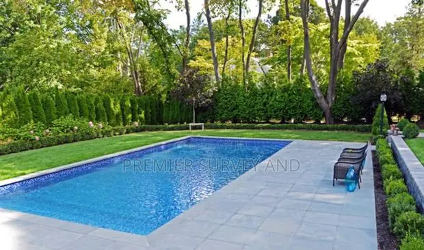 Leak-Free Pool Construction · Photo 1