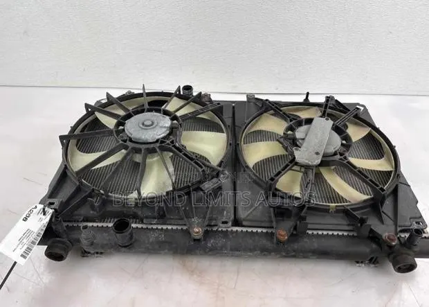 Honda CR-V 2017,2018 - 2022 Complete Radiator With Fan Condenser · Photo 1