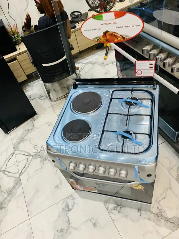 Neatly Boxed Ferre 60x60cm 2+2 Burner Gas Cooker With Oven · Photo 1