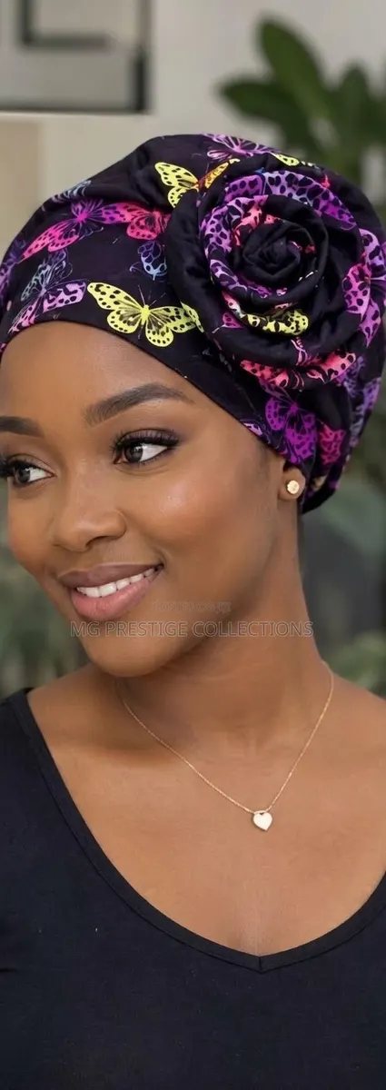 Women's Colorful Butterfly Print Flower Knot Headwrap · Photo 1