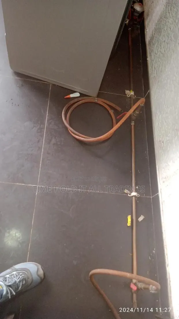 Connection of Gas Pipe for Domestic and Commercial Use · Photo 1