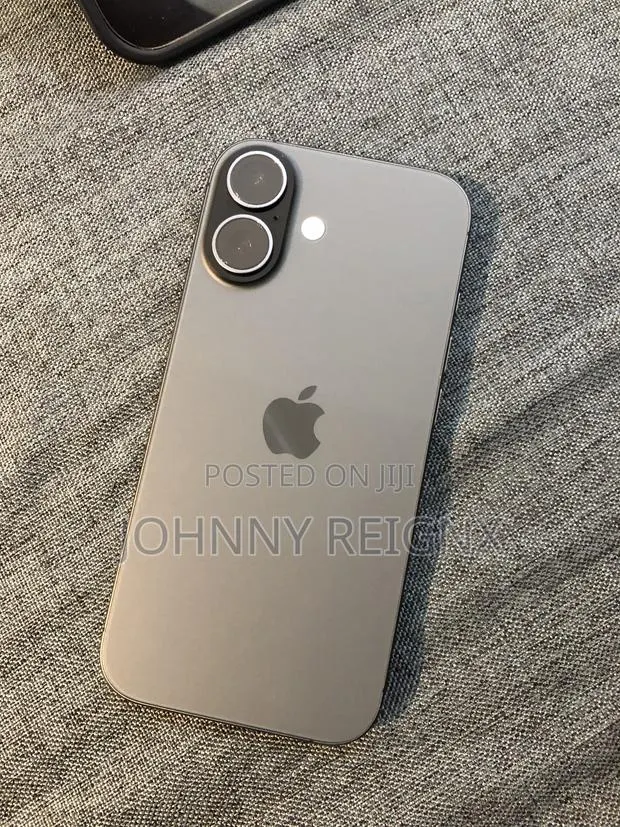 Apple iPhone 17 256 GB Black · Photo 1