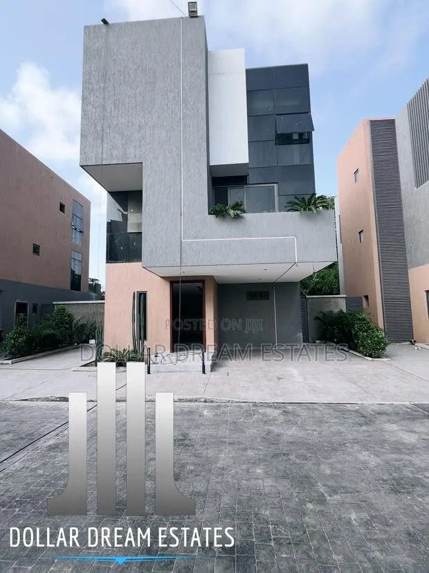 4bdrm Townhouse/Terrace in Dzorwulu for sale · Photo 1
