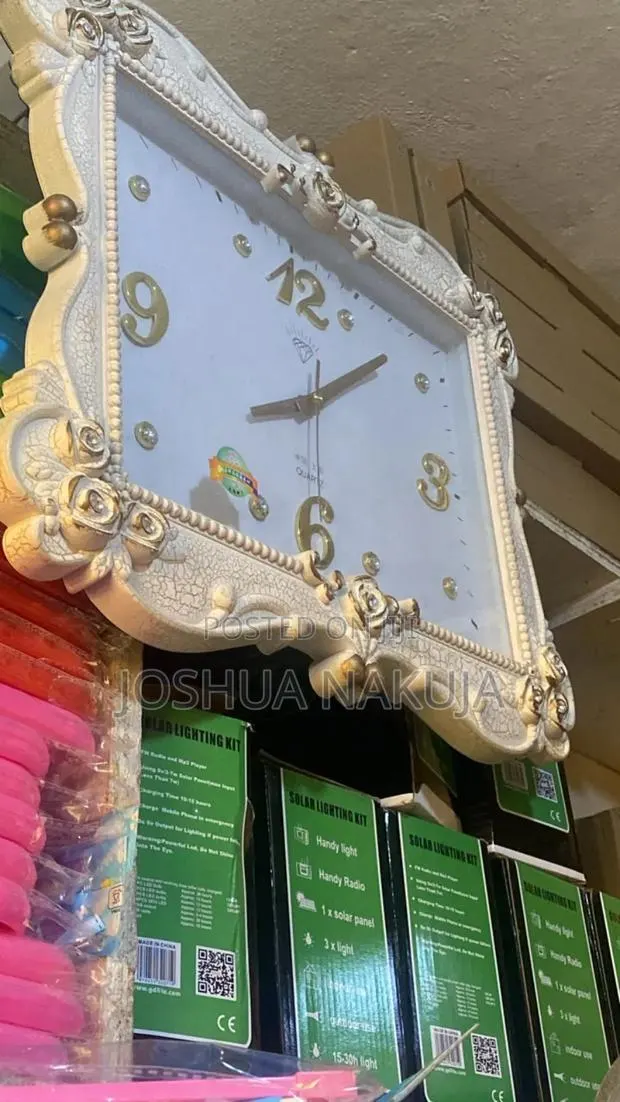 Home Clock · Photo 1