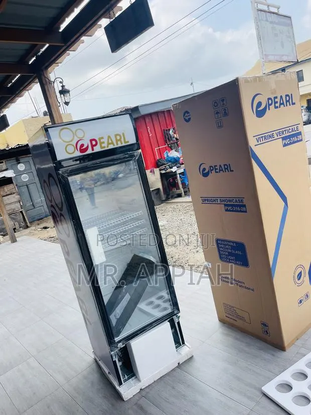 Reliable Pearl PVC-316-2b Single Door Beverage Cooler. · Photo 1