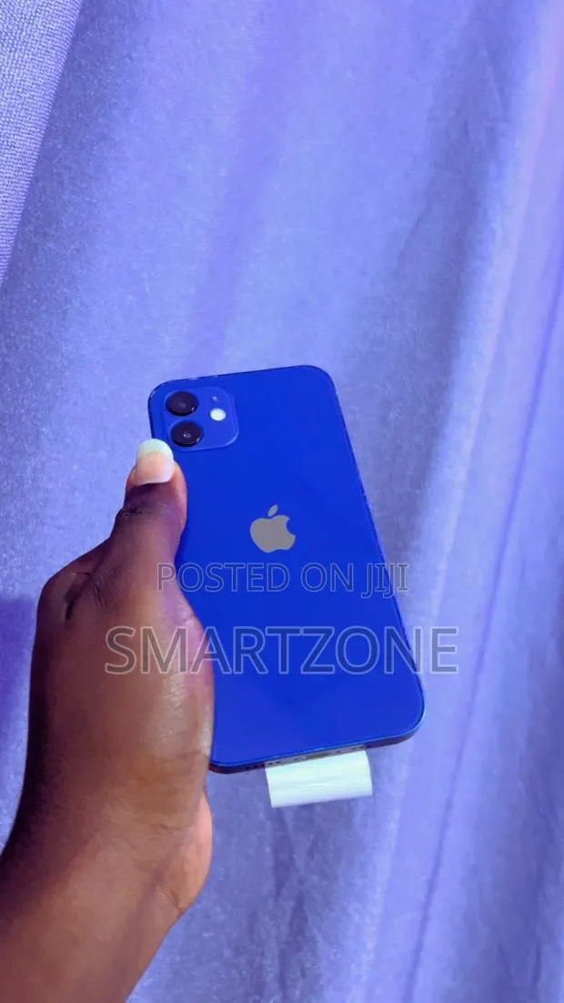Apple iPhone 12 128 GB Blue · Photo 1