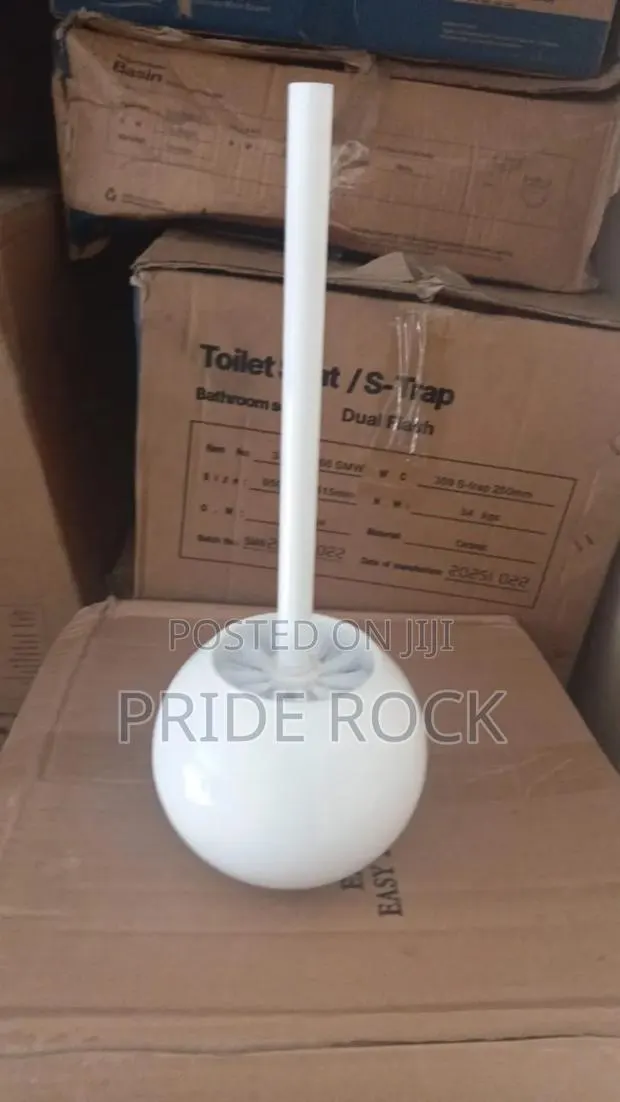 Quality Metal Toilet Brush · Photo 5