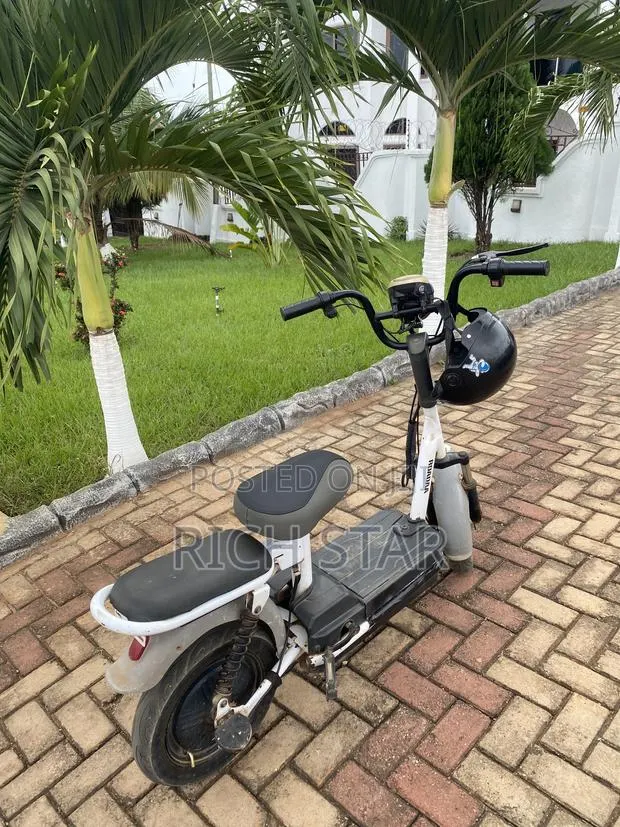 Roadmaster Delight 2022 White · Photo 1