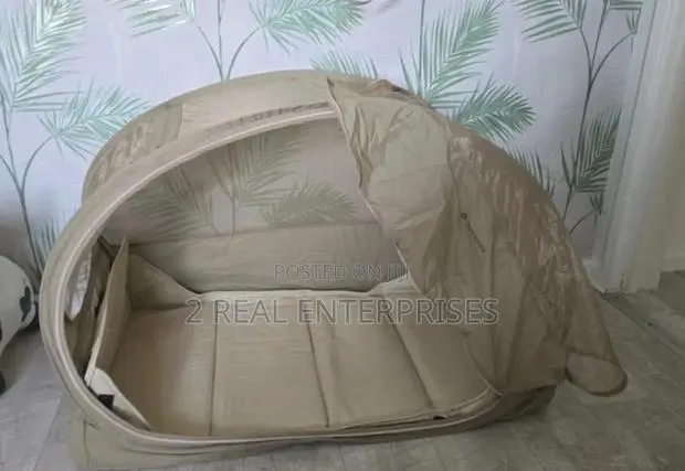 Samsonite Pop-Up Travel Bubble Cot Infant Sleep Tent · Photo 1