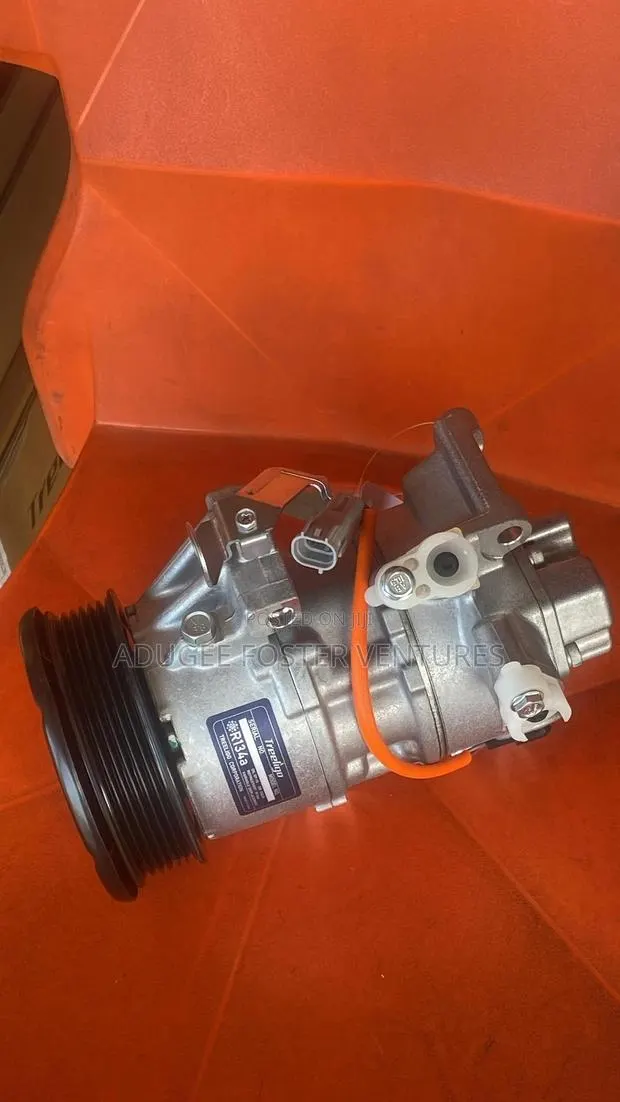 Toyota Vitz Airconditioning Compressor · Photo 1