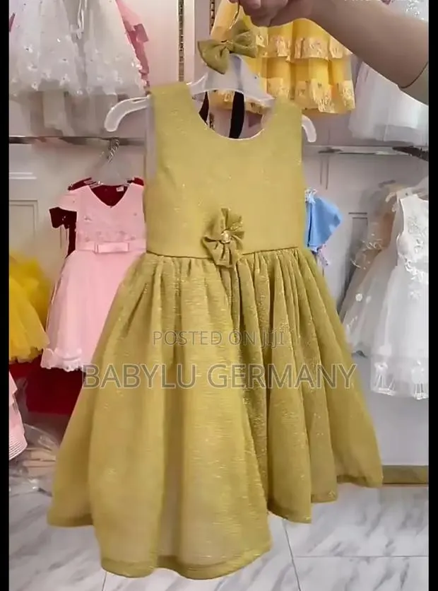 Gold Princess Dress / Ballgown With Bow At Back For Girls · Photo 1