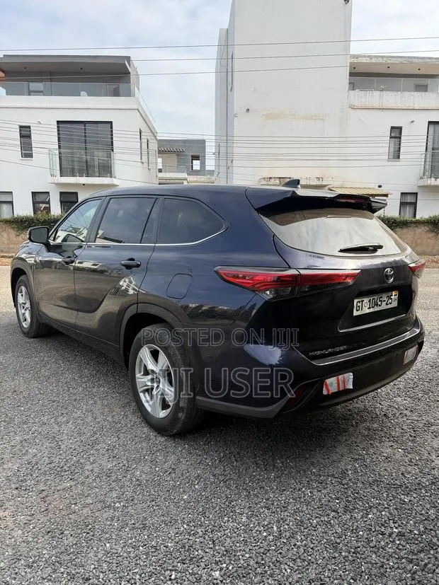 Toyota Highlander LE AWD 2023 Blue · Photo 1