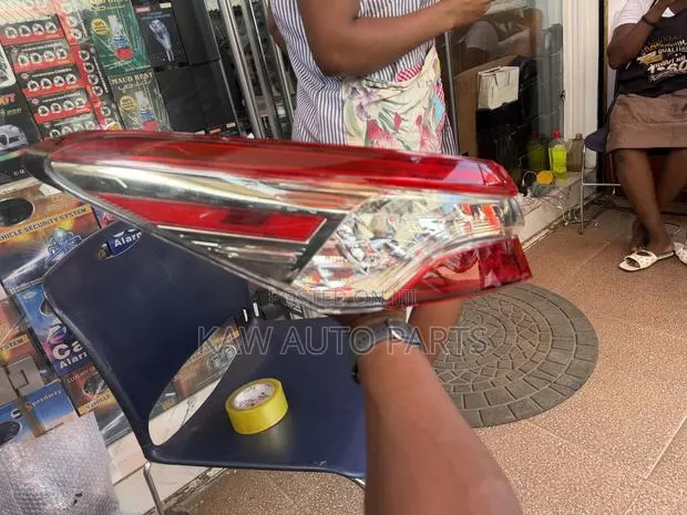 2018,2019,2020,2021,2022 Taillight for Toyota Camry · Photo 1