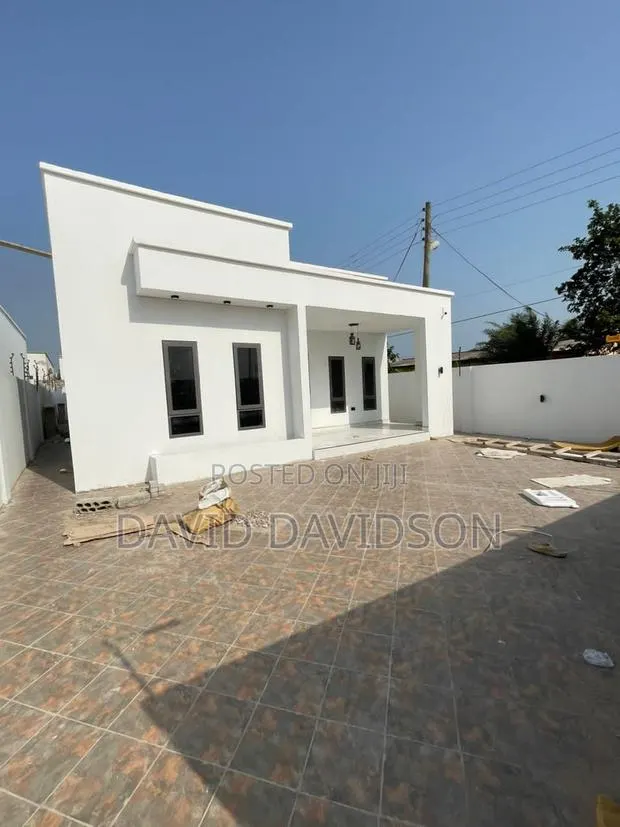 2bdrm Mansion in Executive Newly, Tema Metropolitan for sale · Photo 1