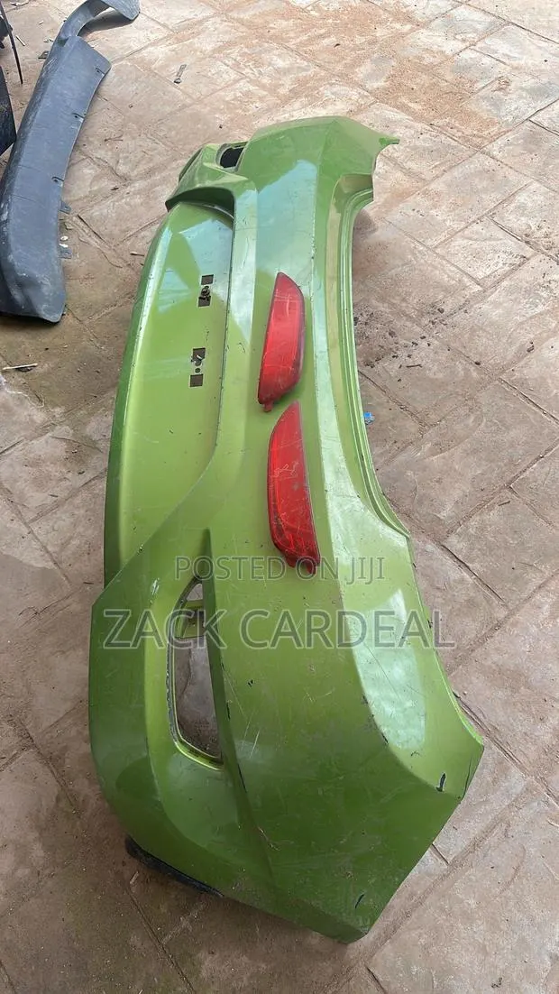 Hyndai Accent 2011-2012 Hatchback Back Bumper Available · Photo 1