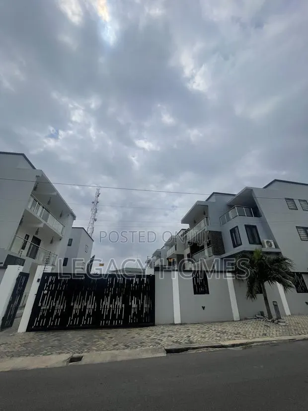 Furnished 4bdrm Townhouse / Terrace in Labone for rent · Photo 1