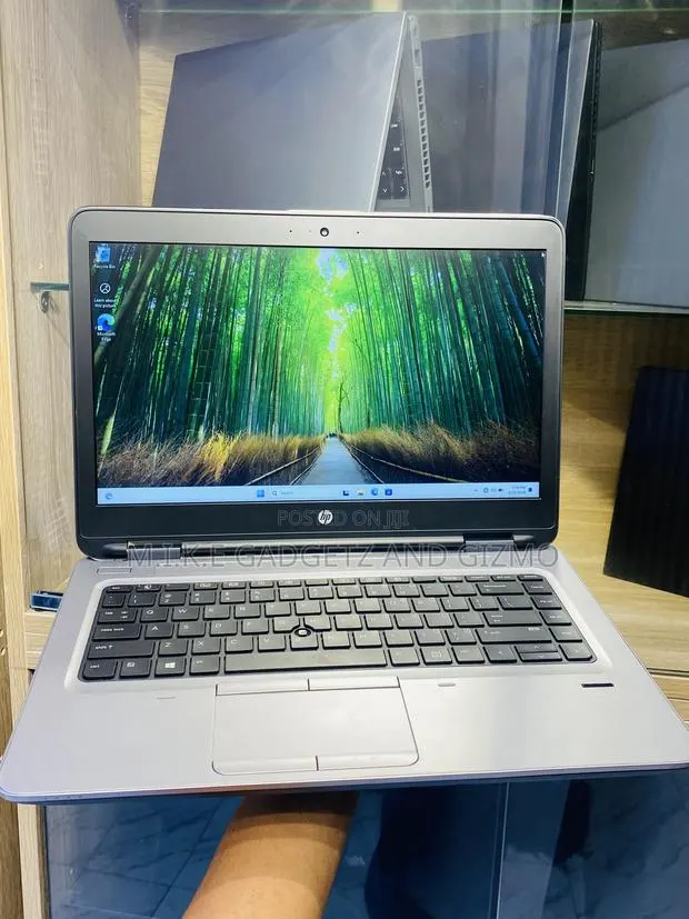 Laptop HP ProBook 645 G3 8GB AMD SSD 128GB · Photo 1