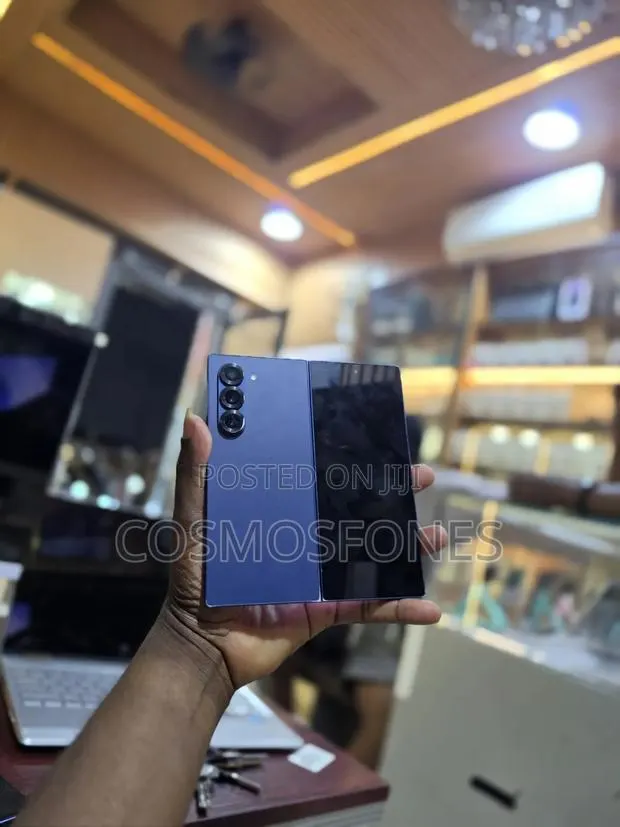Samsung Galaxy Z Fold6 512 GB Blue · Photo 1