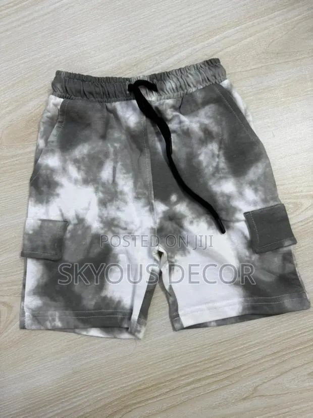 Boys Shorts Side Pockets Arsh and Green Design for Kids 1-10years · Photo 1