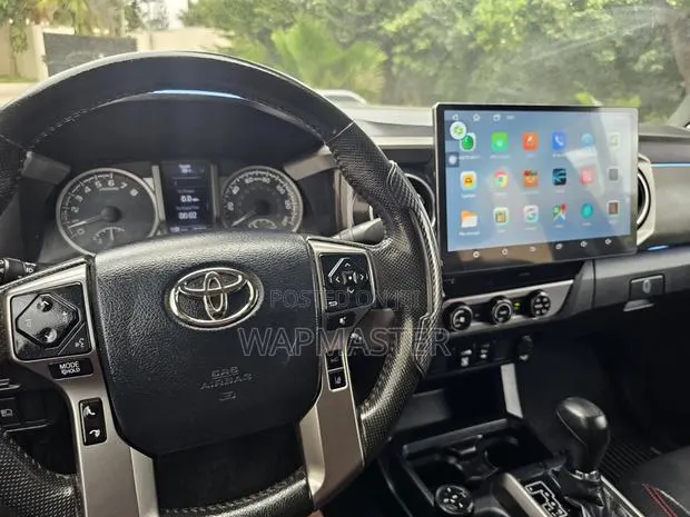Toyota Tacoma 2019 Green · Photo 1